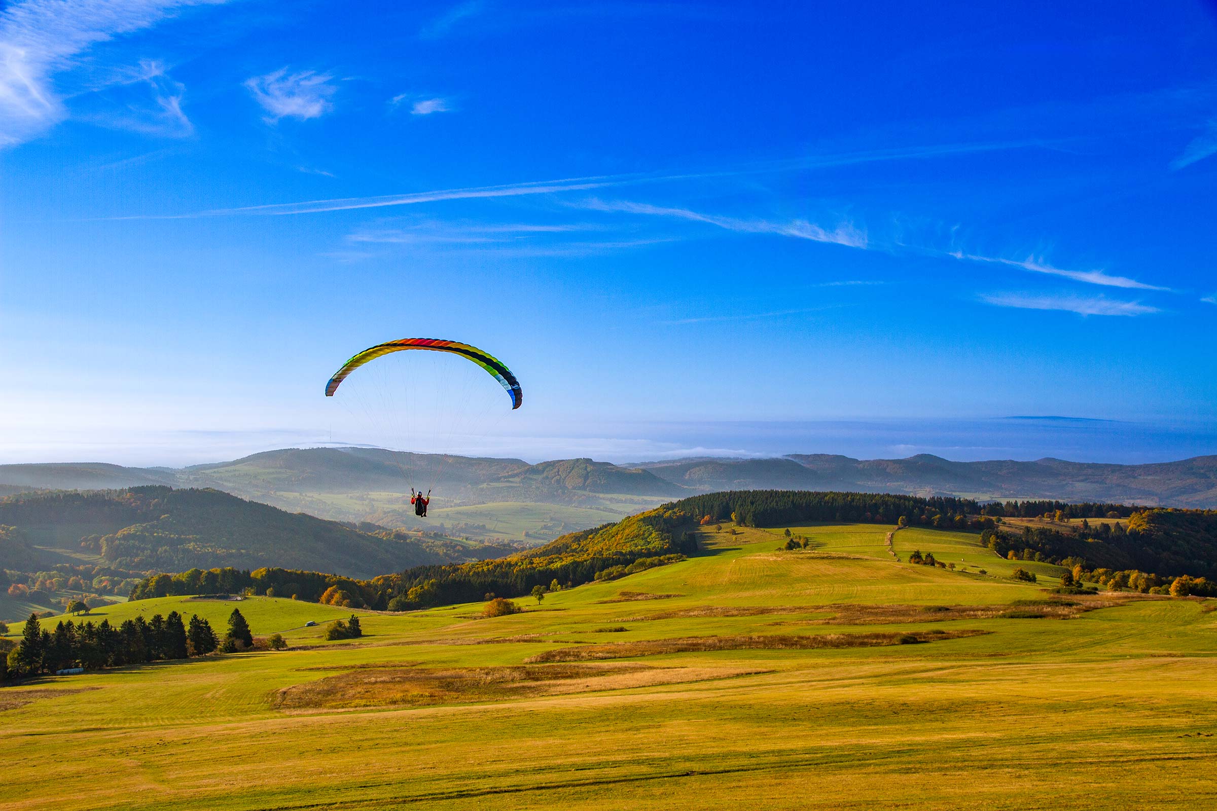 Selber Gleitschirmfliegen mit Papillon Paragliding auf der Wasserkuppe